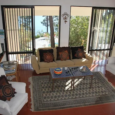 Casa Dos Vidros بيت للعطل